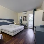 Rent 1 bedroom apartment of 30 m² in Florence