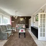 Rent 1 bedroom apartment of 100 m² in Székesfehérvár