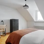 Miete 2 Schlafzimmer wohnung von 61 m² in Zürich