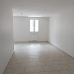 Rent 3 bedroom apartment of 60 m² in R