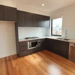 Rent 3 bedroom apartment in Oakleigh