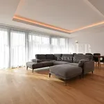 Rent 4 bedroom apartment of 140 m² in Bucuresti