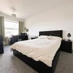 Rent 2 bedroom flat in Bristol