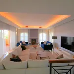 Rent 5 bedroom house of 419 m² in Los Arqueros