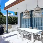 Rent 4 bedroom house of 272 m² in Benahavís