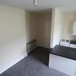 Rent 1 bedroom flat in Knighton