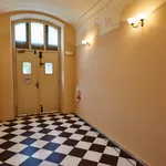 Pronajměte si 1 ložnic/e byt o rozloze 52 m² v Prague