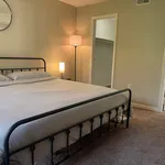 Rent 2 bedroom apartment in Lexington