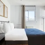 Rent 4 bedroom apartment of 145 m² in Barcelona