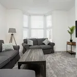 Rent 3 bedroom flat in Liverpool