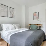 Appartement de 473 m² avec 1 chambre(s) en location à Paris