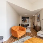 Appartement de 753 m² avec 1 chambre(s) en location à North Vancouver