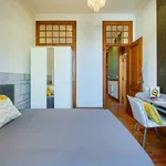 Rent a room of 111 m² in Lisboa