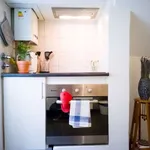 Rent 1 bedroom apartment of 30 m² in lisbon