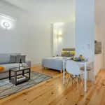 Rent 1 bedroom apartment of 50 m² in Porto