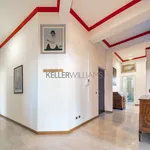 Rent 4 bedroom apartment of 134 m² in Milano