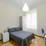 Rent a room of 95 m² in madrid