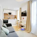 Appartement de 258 m² avec 1 chambre(s) en location à Paris