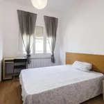 Rent a room of 150 m² in madrid