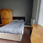 Rent 5 bedroom apartment in Plymouth