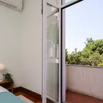 Rent 2 bedroom apartment in Porto