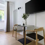 Miete 2 Schlafzimmer wohnung von 33 m² in Baden-Baden