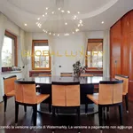 Rent 4 bedroom apartment of 265 m² in Rome