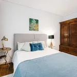 Rent a room of 140 m² in São Félix da Marinha