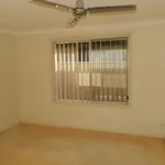 Rent 4 bedroom house in Forster