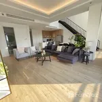 Rent 3 bedroom house of 250 m² in Bangkok