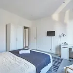 Rent 7 bedroom apartment in Lisbon