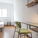 Rent a room of 65 m² in madrid