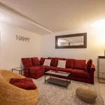 Rent 3 bedroom apartment of 10 m² in Paris