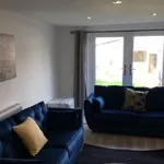 Rent 6 bedroom house in Swansea