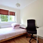 Flat to rent in The Drive, Hove BN3