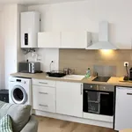 Rent 2 bedroom apartment of 25 m² in Paris