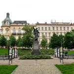 Rent 1 bedroom apartment of 38 m² in Prague