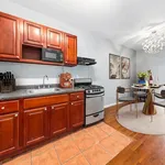 Rent 2 bedroom apartment in Brooklyn