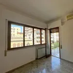 Affitto 5 camera appartamento di 170 m² in Palermo