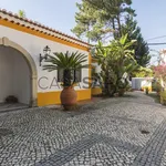 Rent 5 bedroom house in Setúbal