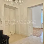 Rent 5 bedroom apartment of 185 m² in Roma