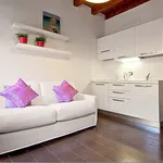 Rent 1 bedroom apartment of 20 m² in Florence