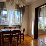 Rent 4 bedroom apartment of 135 m² in Център