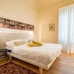 Rent 5 bedroom apartment of 140 m² in Florence