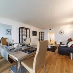 Appartement de 105 m² avec 1 chambre(s) en location à Paris