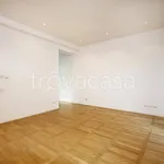 Rent 6 bedroom house of 260 m² in Milano