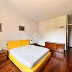 Rent 2 bedroom apartment of 87 m² in Milan