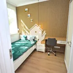 Rent 3 bedroom apartment of 55 m² in Debrecen