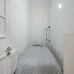 Rent a room in lisbon