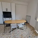 Affitto 4 camera appartamento di 90 m² in Bologna